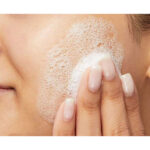 فوم شستشو صورت پوست نرمال تا چرب سراوی - Image 3